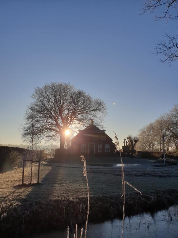 Suite In Prachtige Groningse Boerderij Uit 1856 Schildwolde Esterno foto