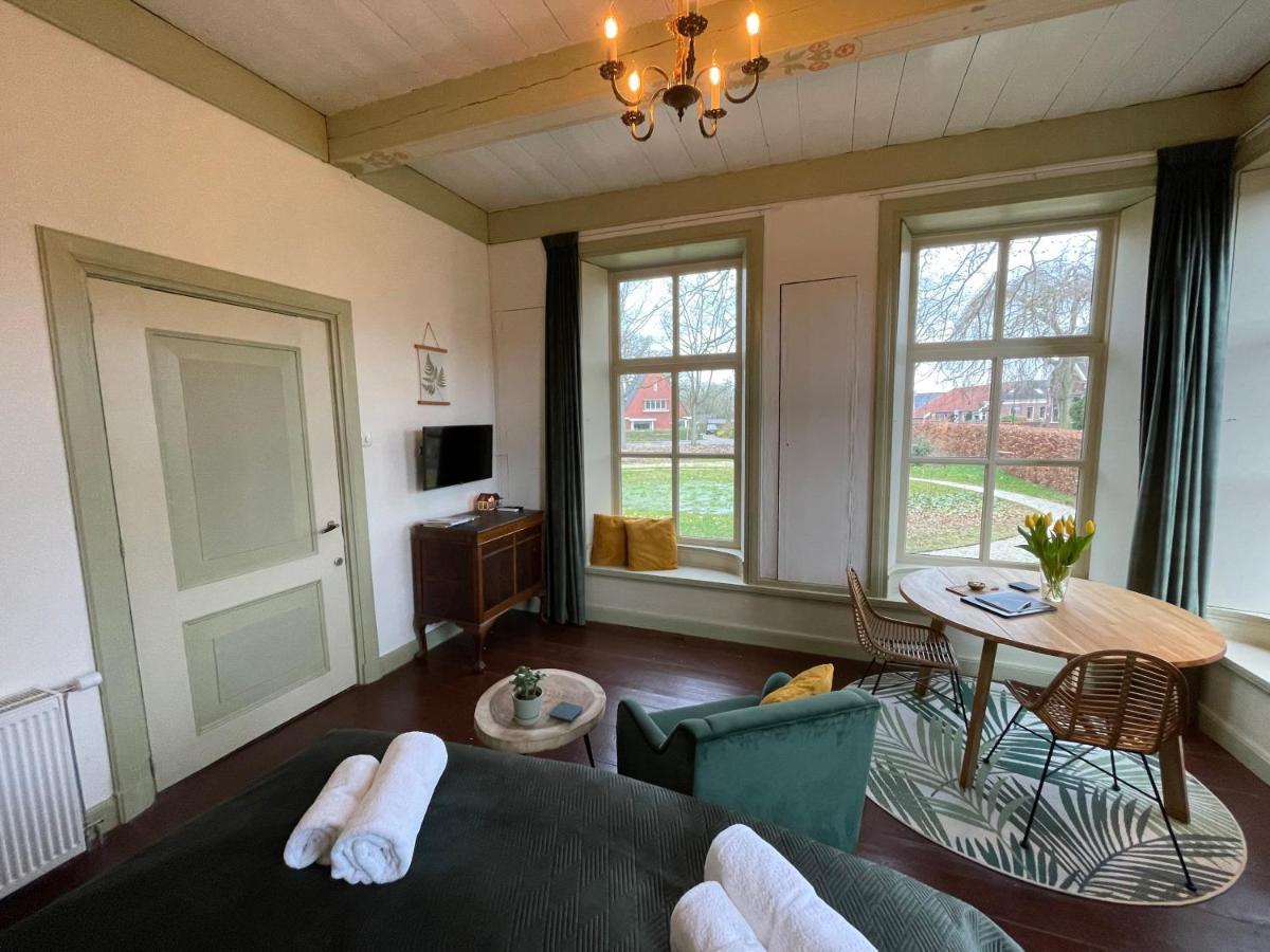 Suite In Prachtige Groningse Boerderij Uit 1856 Schildwolde Esterno foto